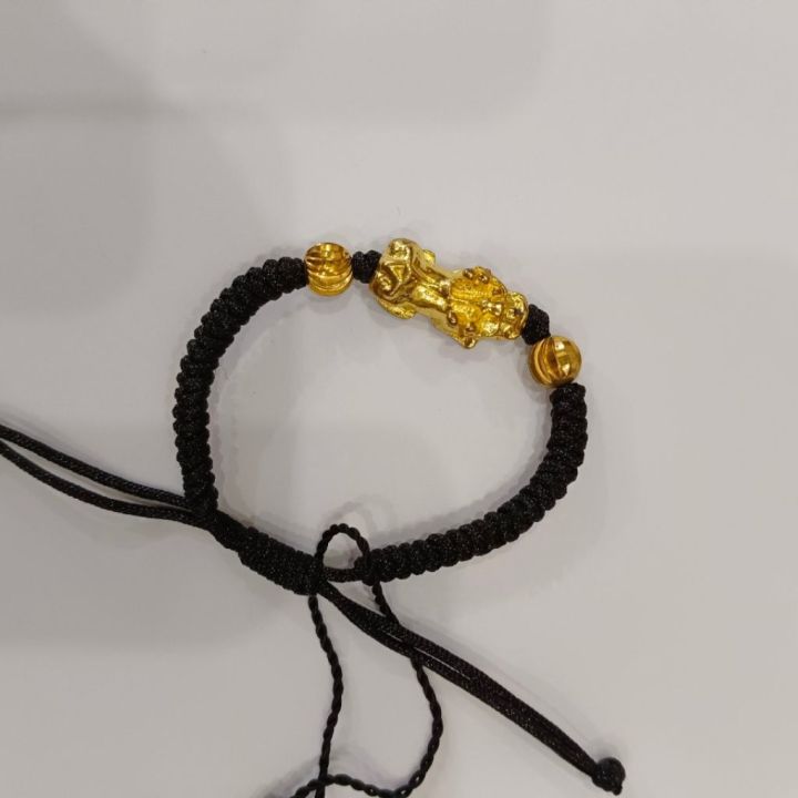 Vòng tay Tỳ Hưu phong thủy may mắn