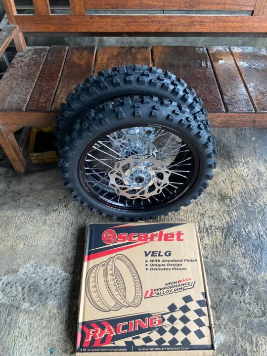 Paket%20Roda%20RBT%20KLX%20Velg%20Scarlet%20%20Ukur%20160/185-17%20-%20Ban%20Primax%20Baru%20Plus%20Disc%20+Gear%20-%20Image%203