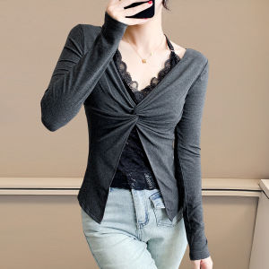 Yimei Áo Thun Tay áo dài ren hai mảnh giả cổ điển cho nữ 2025 thu phong cách mới áo eo khí chất cổ treo gợi cảm Pháp