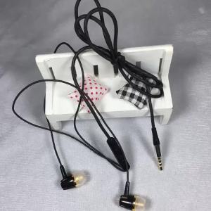 GHD1 In-Ear Wired Headphones with Deep Bass Compatible with Huawei Xiaomi Android Phones Music Headphones