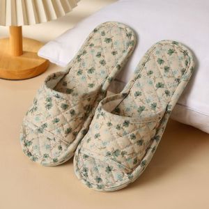 AU Dép đi trong nhà chất liệu vải cotton mềm mại đế êm ái không gây tiếng ồn phù hợp với sàn gỗ và sàn lát gạch dành cho cả nam và nữ có thể đi được trong mọi mùa.