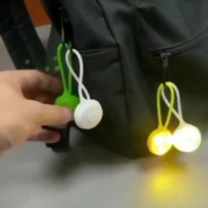Silicone đa chức năng đèn led đèn an toàn mặt dây chuyền ba lô cắm trại ngoài trời lều phải có nhiều màu tùy chọn