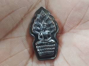 เหรียญนาคปรก หลังเรียบ กว้าง 1.5ซม. สูง 2.6ซม. (รับยิงเลเซอร์)