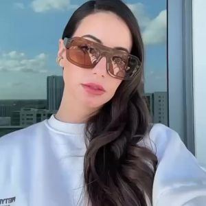 2025 Square-shaped trendy sunglasses for women stylish and versatile casual eyewear popular among internet celebrities