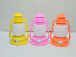 Đèn ngủ LED bão quai sáng trắng nhiều màu
