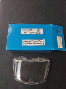Mika Kaca Lampu Depan Reflektor VEGA R 2004 2005 FIZR Merk Win