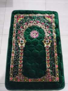 SHENAR SAJADAH TEBAL TURKI/ HALUS/ LEMBUT/ MURAH/ UKURAN JUMBO ANTI SLIP 70 x 110CM / BAHAN BELUDRU