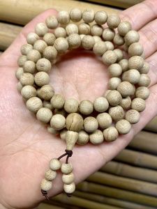 Chuỗi Tràng Vòng Trầm Kiến Tự Nhiên (108 hạt 8ly)