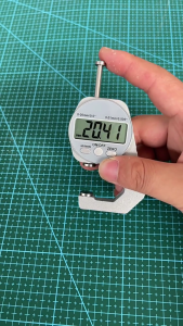 Precisions Digital Thickness Gauge High Electronic Micrometers with Clear LCD Display Precise Thickness Meter