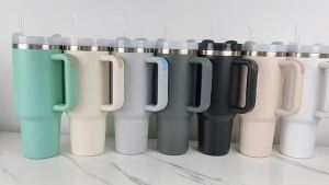 LZD  Europe and America 40oz Stanley Second Generation Fluorescent Bright Surface Spray Plastic Giant Cup Large Ice Cup