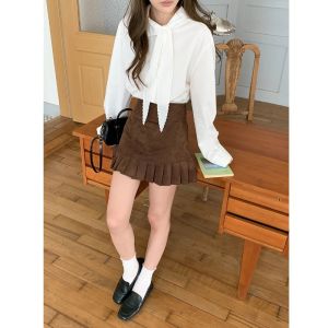 Áo nữ mới mùa thu 2026 tay dài kẻ sọc cổ Henley cài nút nửa thân ôm dáng