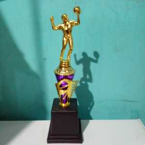 Piala Lomba Juara 1 2 3 4 VOLY PUTRA BODY UNGU RASER) "costum" FREE STICKER (BOLEH satuan)TERMASUK SETICKER DAN FREE DESIGN