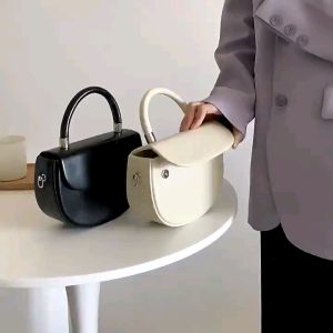 Tas Selempang Kulit Wanita Tas Cewek Mini Slingbag Rantai CL 8918