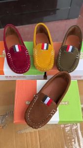 [Free Shipping] ChildrenS Slip-On Shoes New Spring And Autumn Models For Boys And Girls Travel Shoes Slip-On Shoes With Non-Slip Rubber Soles