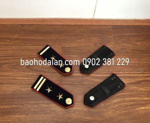 Cầu vai bảo vệ gắn 2 sao gạch đồng viền đỏ