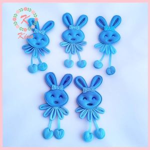 Patch boneka kelinci biru dekorasi souvenir aksesoris hampers hiasan