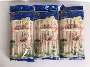 RY ตะเกียบ 40คู่ / จำนวน 5 แพ็ค (ตรานกแก้ว) ตะเกียบไม้ไผ่ธรรมชาติ ตะเกียบใช้แล้วทิ้ง (พร้อมจัดส่งทุกวัน)