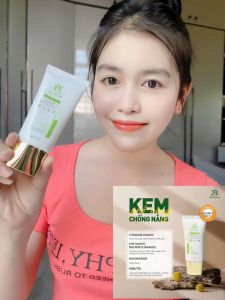 Kem Chống Nắng Thảo Mộc Linh Bảo Vệ Tia UV Tối Đa Chống Thấm Nước Dành Tất Cả Mọi Loại Da
