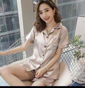 [ส่งเร็วพิเศษ!] 3333 SPS ชุดนอนสตรีแบบแขนสั้นขาสั้นติดกระดุมด้านหน้า ชุดนอนผ้าซาติน ลื่นไม่ยับง่ายมีหลายไซส์หลายสีให้เลือก