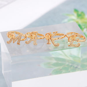 Hyl Jewelry 189J huruf Cincin Titanium Wanita Emas Muda Anti Karat Asli Silver Emas Couple Dewasa Dan Luntur Logam Asesoris Belum Ada Penilaian 0 Terjual