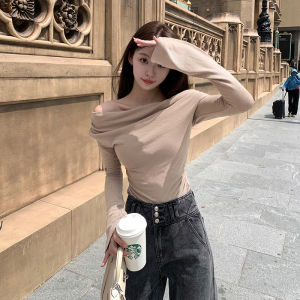 LHFriday  สุดฮิตในกระแส เสื้อยืดแขนยาวแฟชั่นเข้าใหม่ ดีเทลสวยเก๋มาก วัสดุคุณภาพดี สวมใส่สบาย จะใส่เที่ยวหรือใส่ออกงานก็ปัง จิ้มโล๊ดด