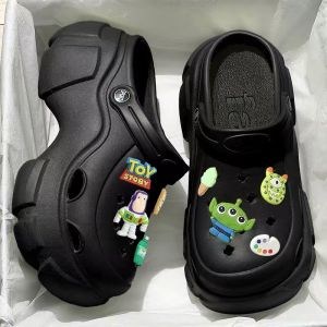 [Free Shipping] New Cartoon Dog-Themed Thick-Soled Clogs WomenS Summer Outdoor Fashion Sandals Height-Increasing Beach Flip-Flops