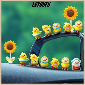 LEYOUFU 1 bộ phim hoạt hình nhựa ít màu vàng vịt mô hình trung tâm xe giao diện điều khiển trang trí dễ thương Đồ trang trí xe hơi tự động nội thất Bảng điều khiển phụ kiện