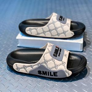 สำหรับใช้ในบ้าน รองเท้าแตะอาบน้ำกันลื่นผู้ชายฤดูร้อน พื้นนุ่ม กันกลิ่นทนทานแฟชั่นสวย