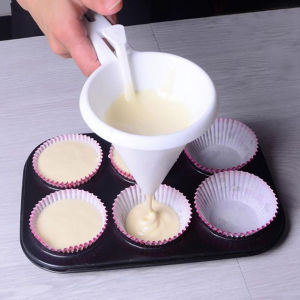 Adjustable Chocolate Batter Funnel Cream Dispenser Kitchen DIY Hand-held Baking Funnel Tools Batter Dispenser Kitchen Tools Baking
