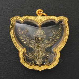 พญาครุฑ เลี่ยมกรอบไมครอนกันน้ำอย่างดี เนื้อทองเหลืองแท้ ราคาส่ง พญาครุฑ ความปัง การเงิน การงาน ครุฑ