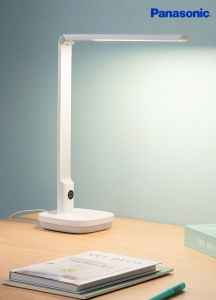 Đèn Bàn Học Bảo Vệ Mắt Không Ánh Sáng Xanh (Chip Led RGO) HHLT0508W - Panasonic