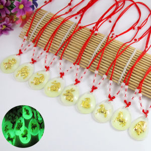 Hmeme สร้อยคอจี้สีแดงจักรราศีจีนลูกปัดเรืองแสงสำหรับผู้หญิงผู้ชายสร้อยคอคริสตัลรูปสัตว์โชคเกอร์เครื่องประดับวันเกิดนำโชค