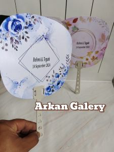 souvneir kipas-  souvenir pernikahan kipas Shaby bunga kemas plastik + cetak sablon nama