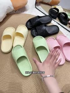 [Free Shipping] WomenS Summer Indoor Home Non-Slip Thick-Soled Bathing CoupleS Slippers For Men