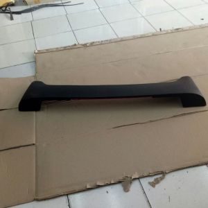 Spoiler vitara kotak tahun 90an fiber mentah + lampu