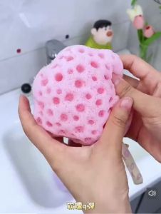 Bông tắm hình bàn chân mèo tạo bọt mềm mịn có dây treo