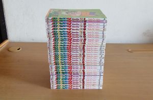 หนังสือการ์ตูน Crayon Shin-chan เครยอน ชินจัง ชินจังจอมแก่น เล่ม 1-33 ครบจบ ผลงานของ Yoshito Usui โยชิโตะ อูซูอิ (มือสอง)