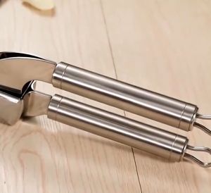 Professional Kitchen Stainless Steel Garlic Press Mincer PAZU