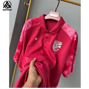 เสื้อโปโลแบรนด์แฟชั่น เสื้อโปโลคู่รักทรงเข้ารูป เสื้อผ้าแห้งเร็ว ระบายอากาศได้ดี เสื้อโปโลทีมชาติ