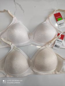 Áo lót nữ Triumph Form& Beauty 138 mút mỏng không gọng