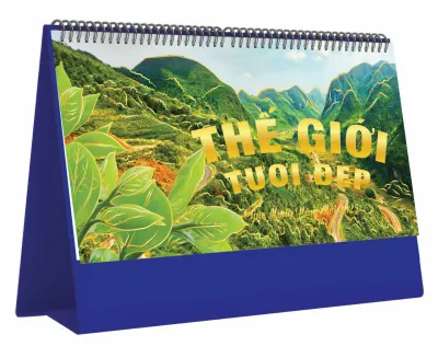 LỊCH BÀN CHỮ A NGANG 2025 - CHỦ ĐỀ THẾ GIỚI TƯƠI ĐẸP (25 x 12 cm)