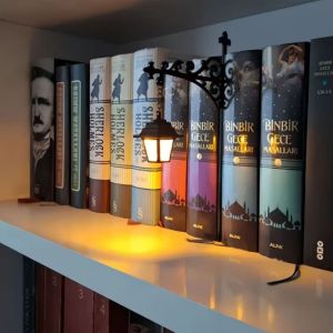 DECALE White Bookshelf Lantern Light Warm White Vintage Bookshelf Ghost Light Atmosphere Lamp Bookshelf Lamp Library