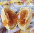 (ยกลัง มีประมาณ45-46ชิ้น)ขนมเปี๊ยะลาวา อร่อยๆ. 