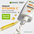 (PAKET HEMAT ISI 2) Garnier Bright Complete Vitamin C Super UV Sunscreen SPF50+/ PA+++ Matte Finish Skin Care - 30ml (Sunblock Untuk Kulit Cerah Terlindungi). 