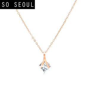 SO SEOUL Attract Y Emerald Square Diamond Simulant Cubic Zirconia Rose Gold Pendant Chain Necklace