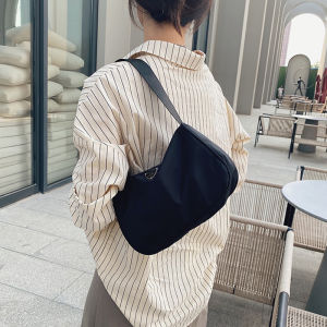 NQshop สินค้านำเข้า กระเป๋าแฟชั่นสุดเก๋ สีสวยดีต่อใจ ใช้งานง่าย ใส่ของได้เยอะ ราคาสุดคุ้ม รุ่นนี้สีสวยละมุน ไม่อยากพลาดรีบสั่งเลย ทนทาน ใช้งานสะวดก พกพาง่าย มีติดบ้านไว้ไม่ผิดหวัง คุ้มมากแม่