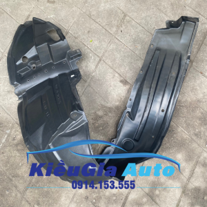 Chắn bùn lòng dè trước Toyota Altis 2014-2019