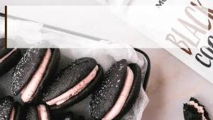 ผงโกโก้ดำ (1 ปอนด์) อบขนมช็อกโกแลตที่มีสีเข้มที่สุด ให้รสชาติช็อกโกแลตที่เข้มข้น ทดแทนสีอาหารดำจากธรรมชาติ ผงโกโก้ที่ผ่านการแปรรูปจากเนเธอร์แลนด์ ไม่หวาน สีเข้มพิเศษ ได้รับการรับรองการค้าขายที่ยุติธรรม