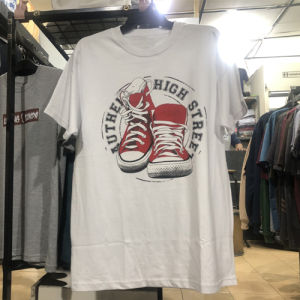 Kaos Sneakers Tshirt Casual Premium Cotton Real Pict Ready Stock Tersedia dan Siap Kirim BISA COD