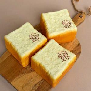 538TD Slow Rising Simulated Bread Toast Squeeze Moist Thick Finger Suction Grandma Toast Squishy Toy Children Student Soft Texture Sensory Fidget Toy Adults